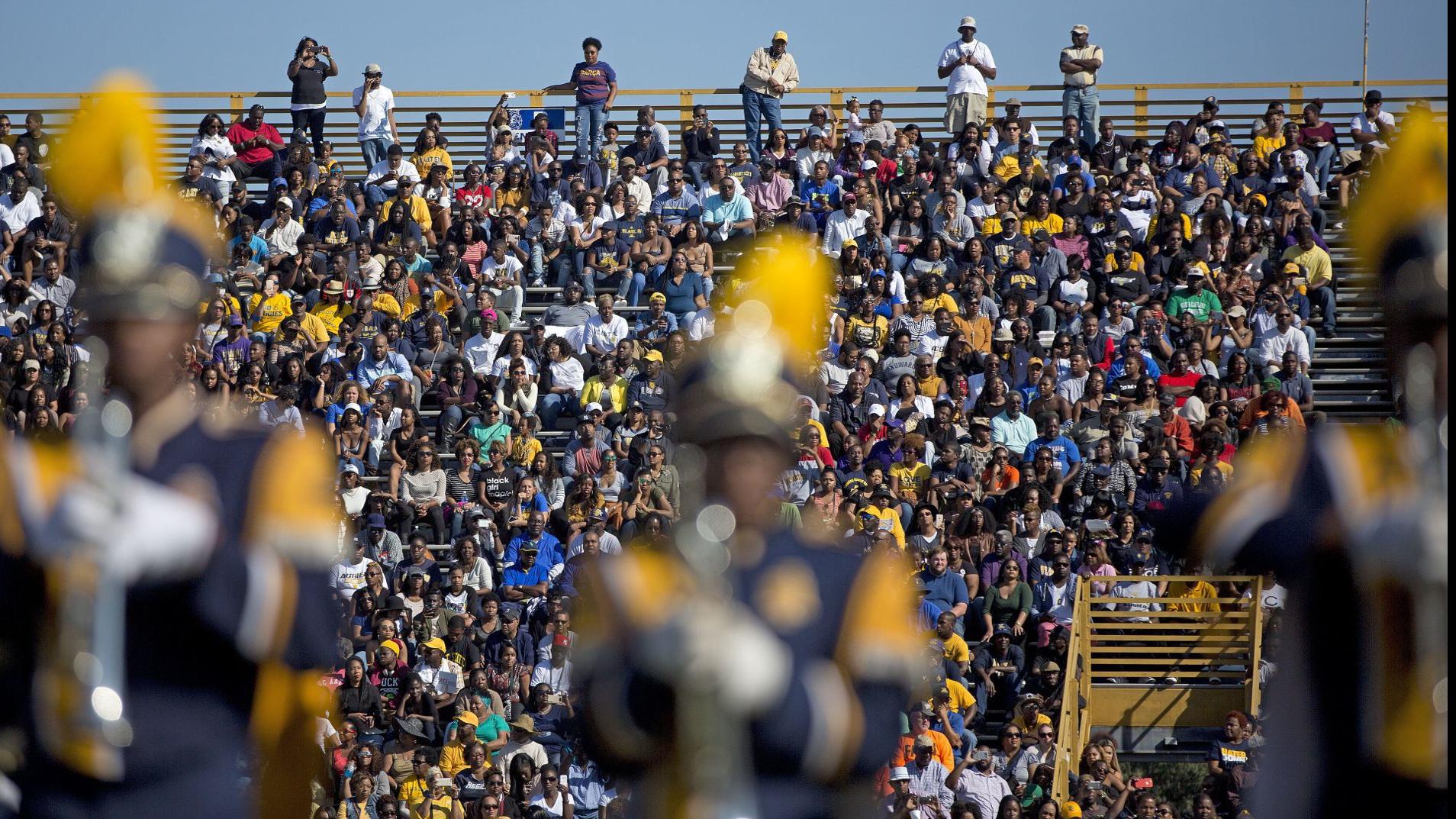 New Beer Sales At A T Football Games Planned For Stadium S Four