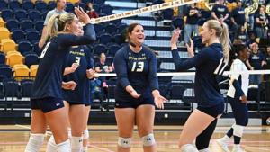 UNCG Volleyball Extends Winning Streak With Sweep Of Chattanooga
