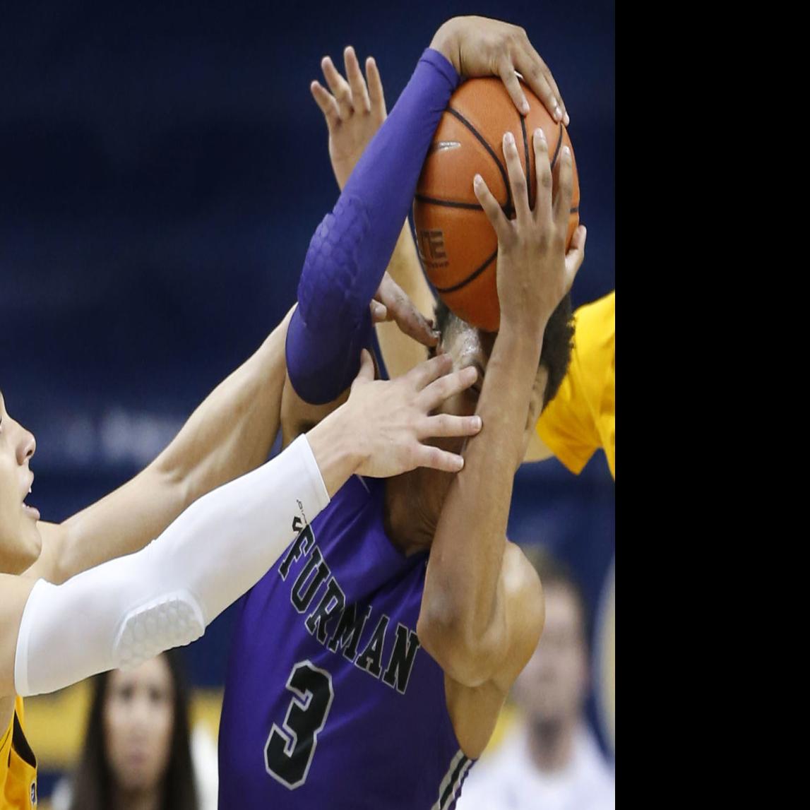 Jeff Mills Loss On Senior Night Drops Uncg Into Third Seed At