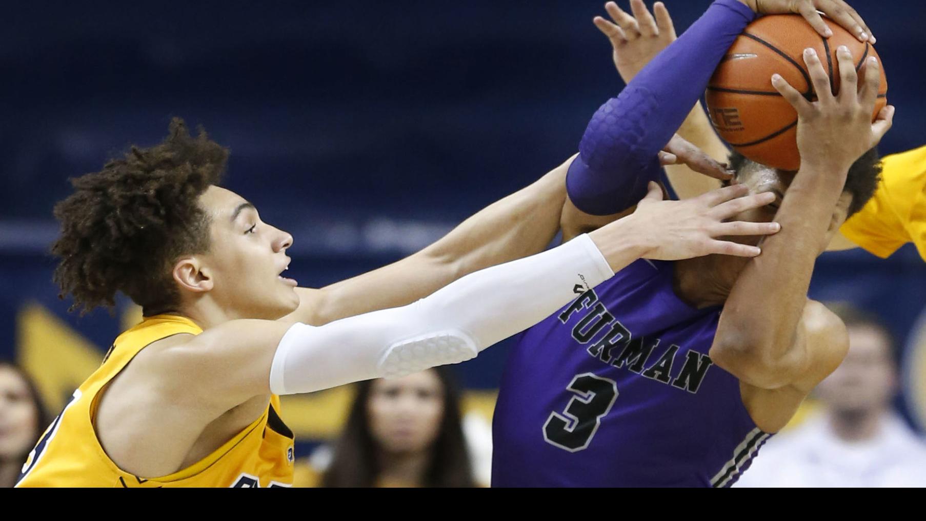 Jeff Mills Loss On Senior Night Drops Uncg Into Third Seed At