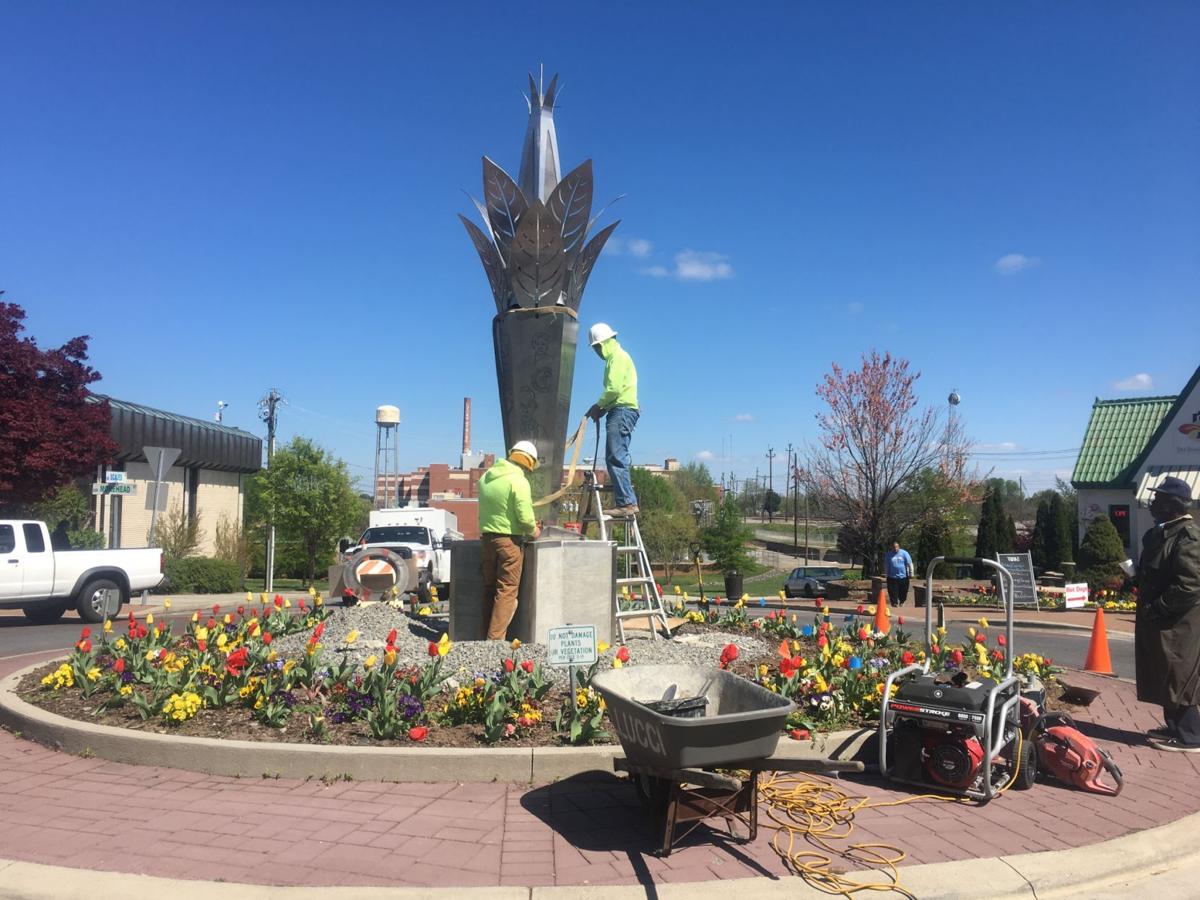 Artwork to replace Confederate Monument goes up in Reidsville News