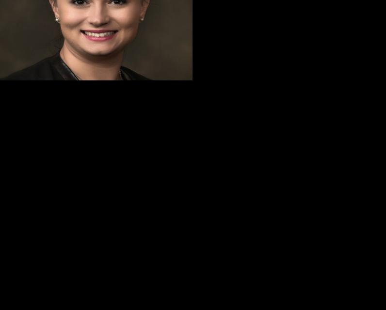 Dr. Iulia Vann