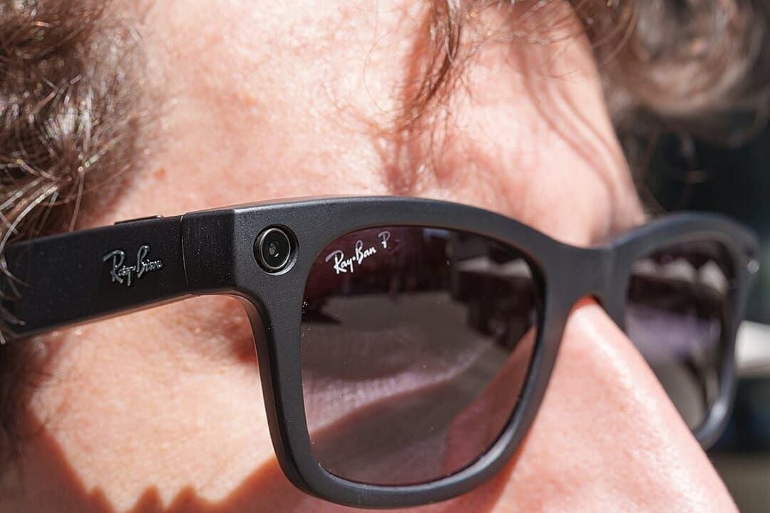Meta smart glasses behind the wheel: Are they legal in your state, and who pays after a crash?