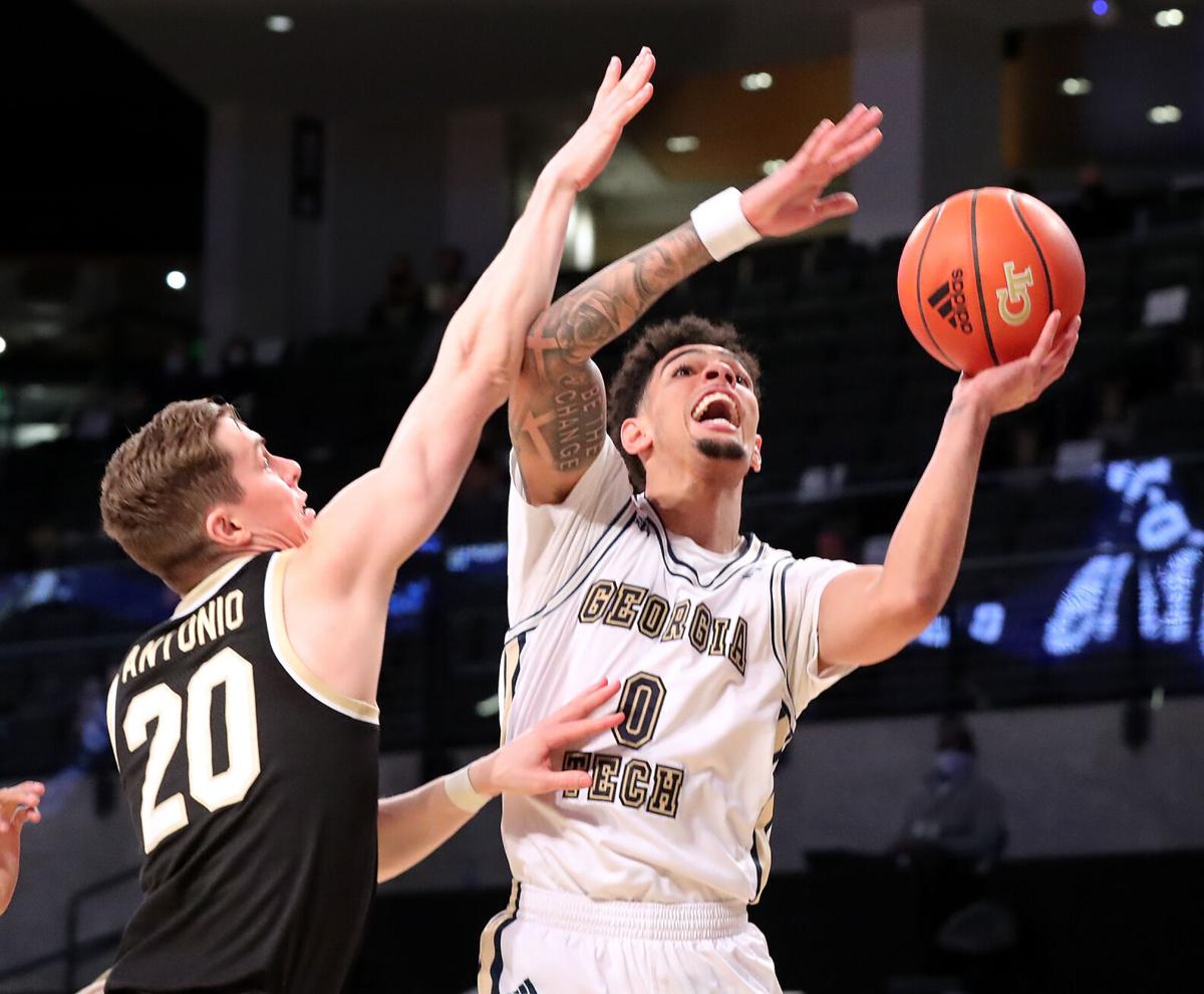 010421 GATECH PHOTO