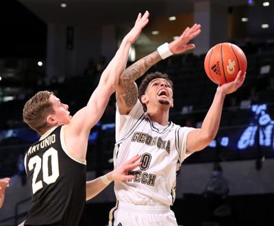 010421 GATECH PHOTO