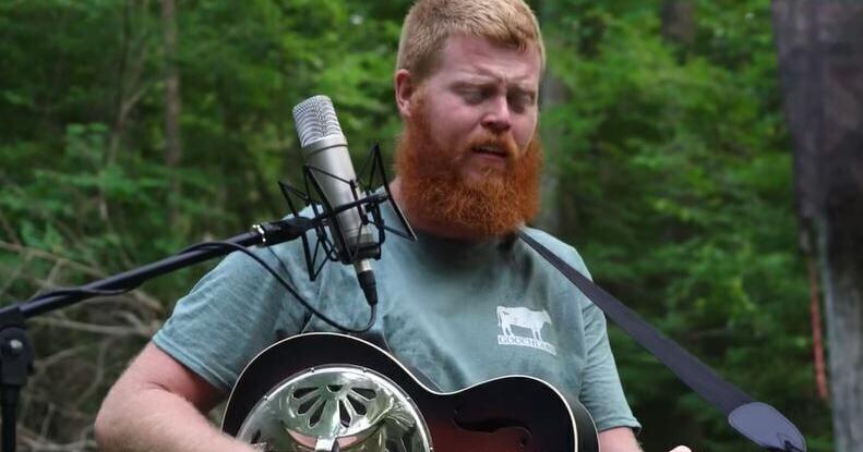 'Rich Men North of Richmond' hits No. 1 on Billboard - Vimarsana News