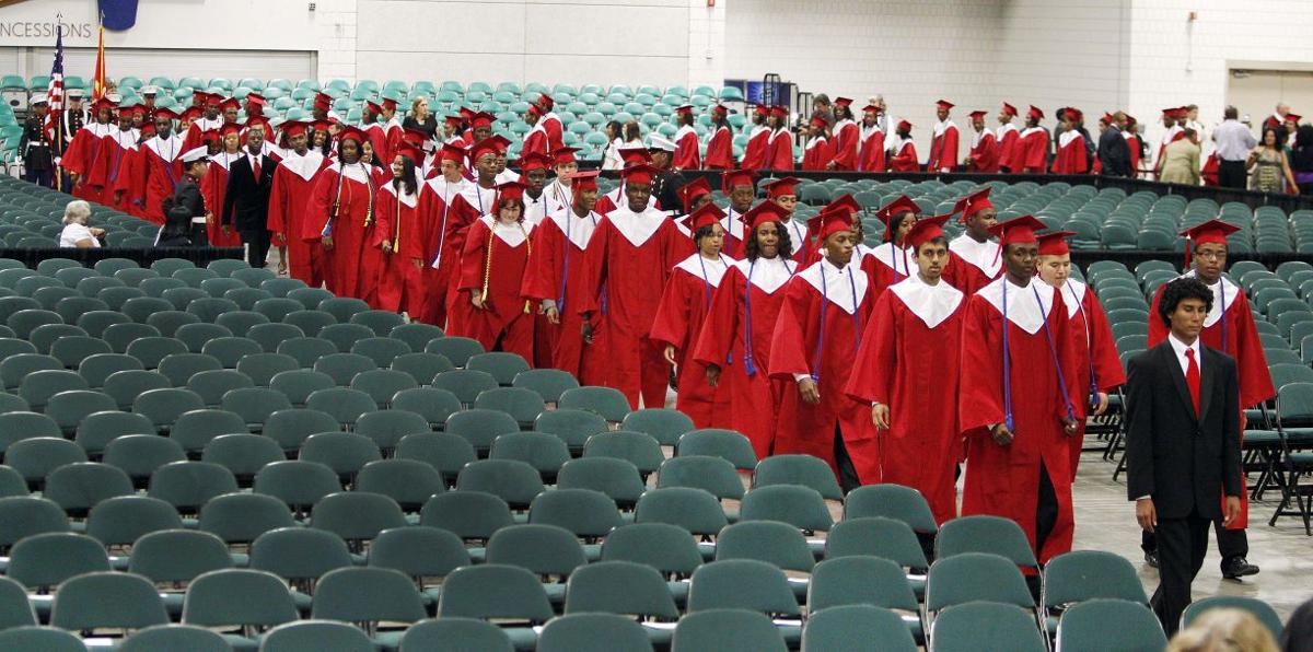 grs_Graduations_061911_Andr.3