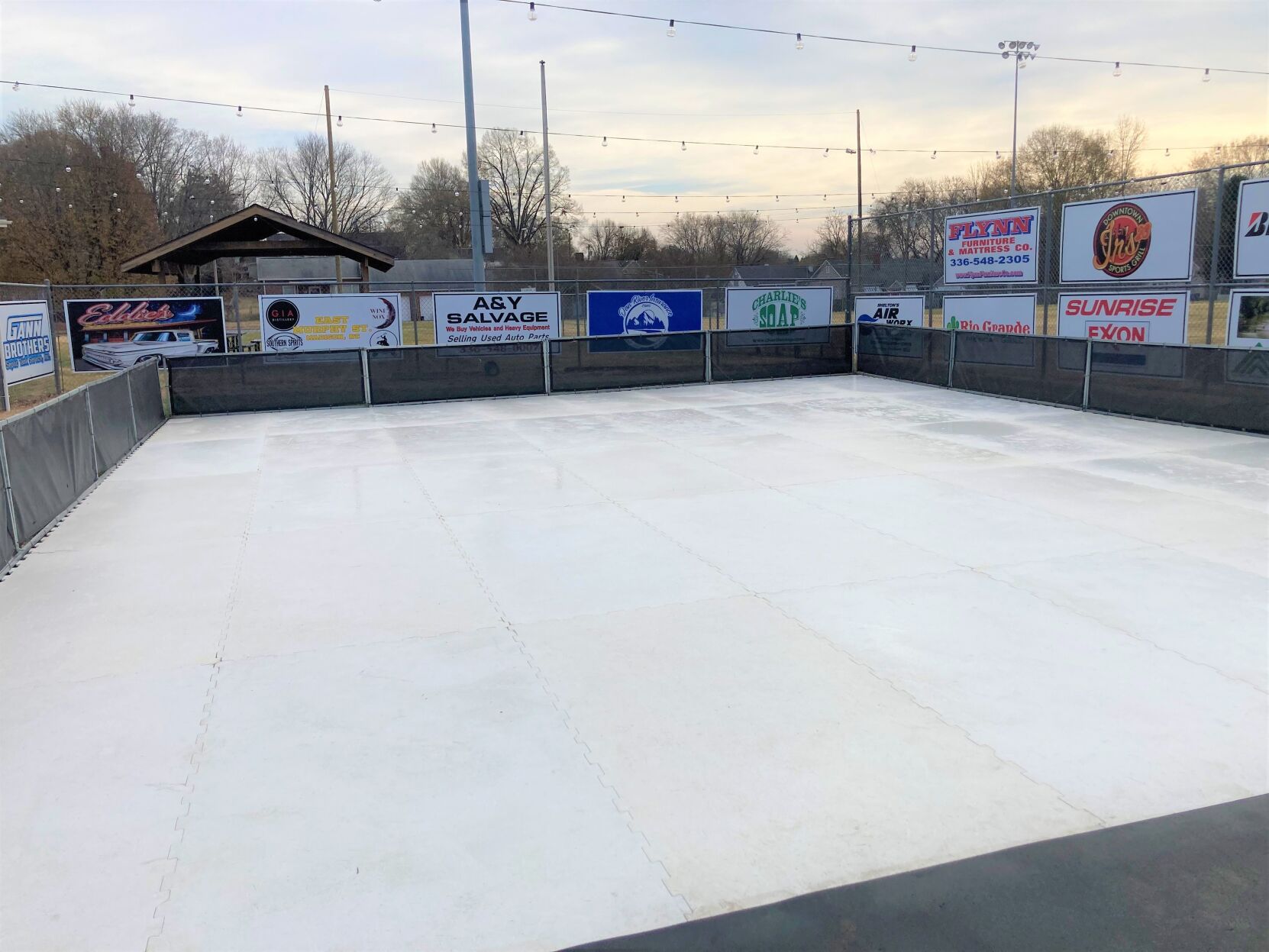 Ice skating rink opens in downtown Mayodan