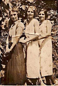 lif Siblings newton.jpg