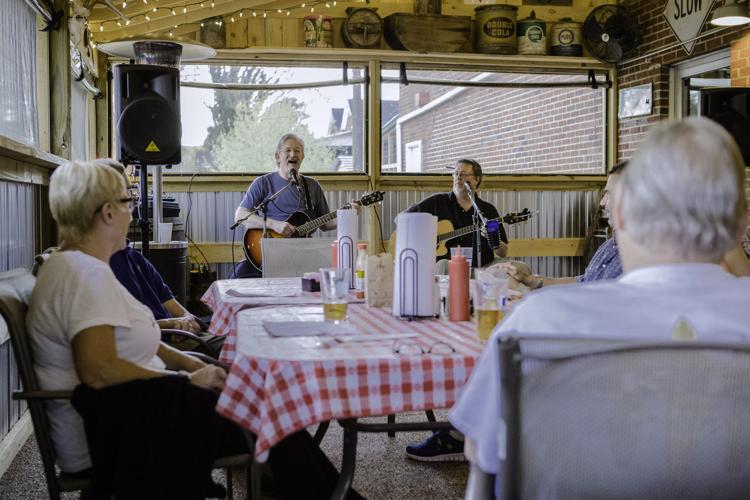 Live music at the Squealing Pig BBQ