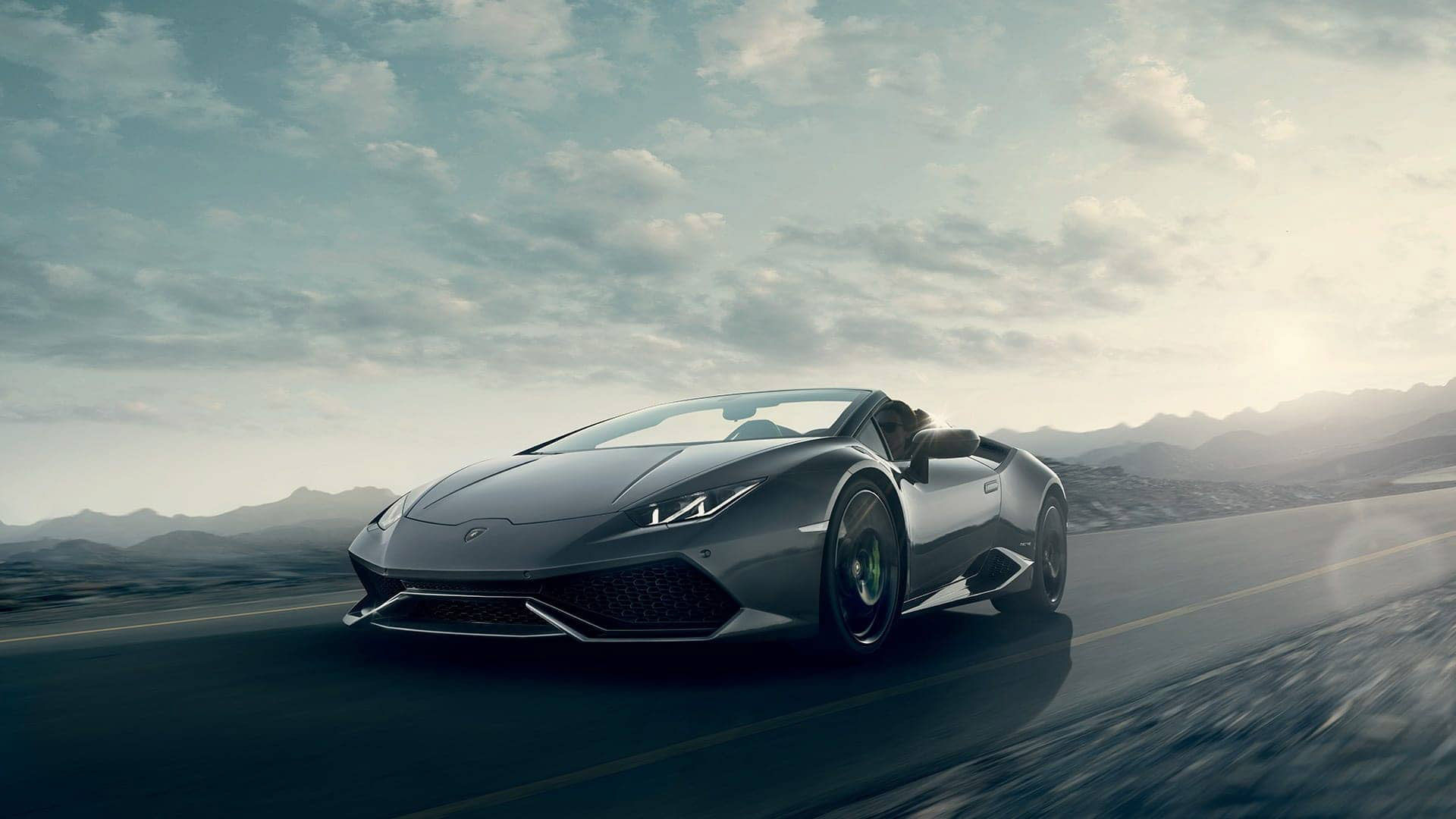 Bull's Blood: Lamborghini Huracan Is a Daily-Driving Rave Show
