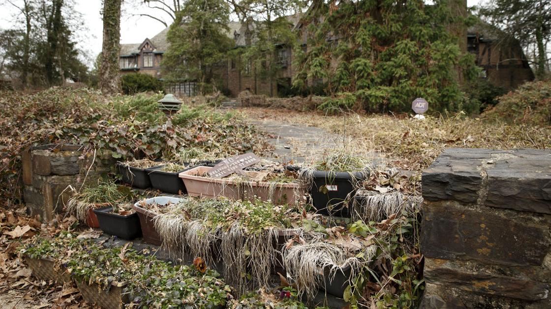 Julian Price House Goes On Auction Block Local News Greensboro Com