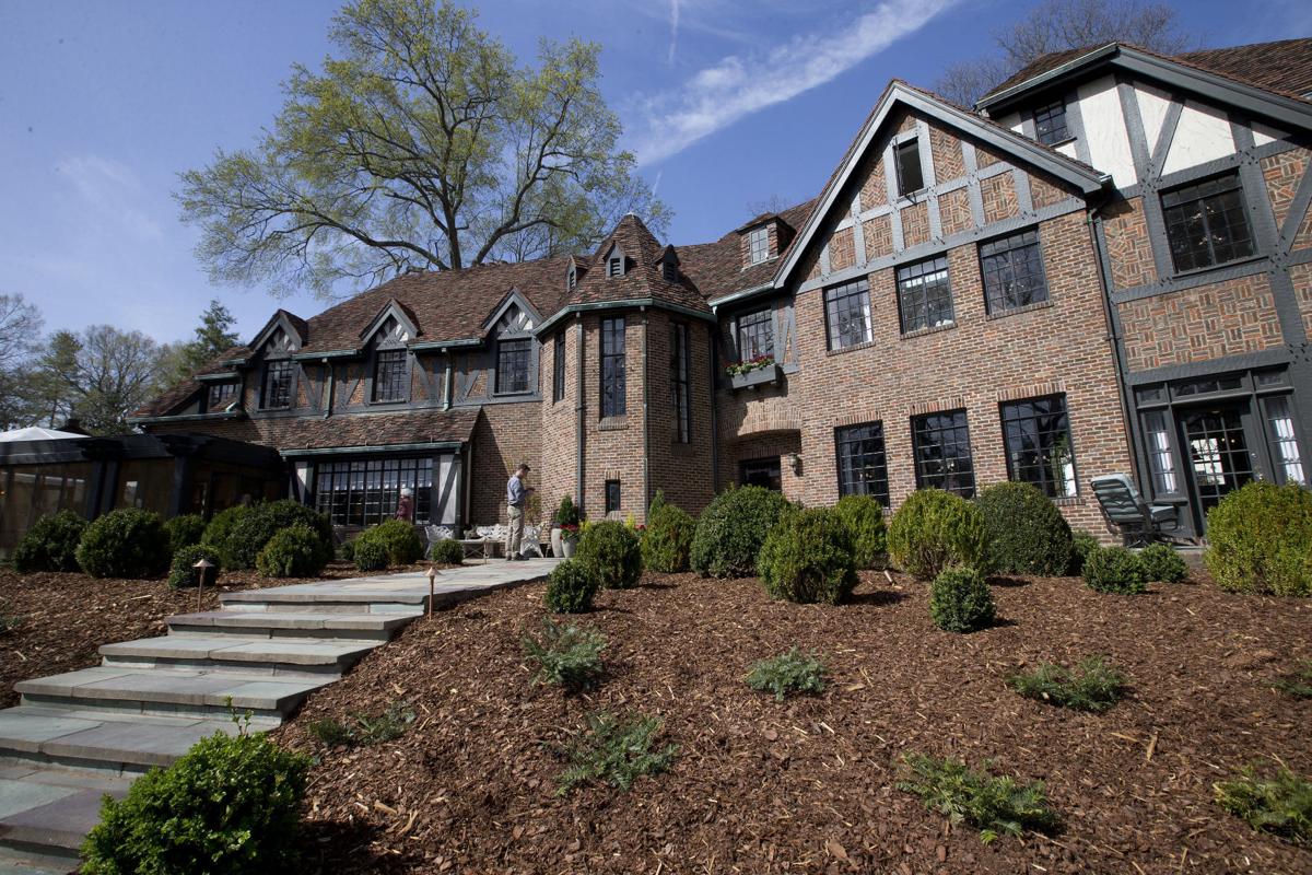 New owners transform Greensboro #39 s famous #39 Hillside #39 home featured on TV