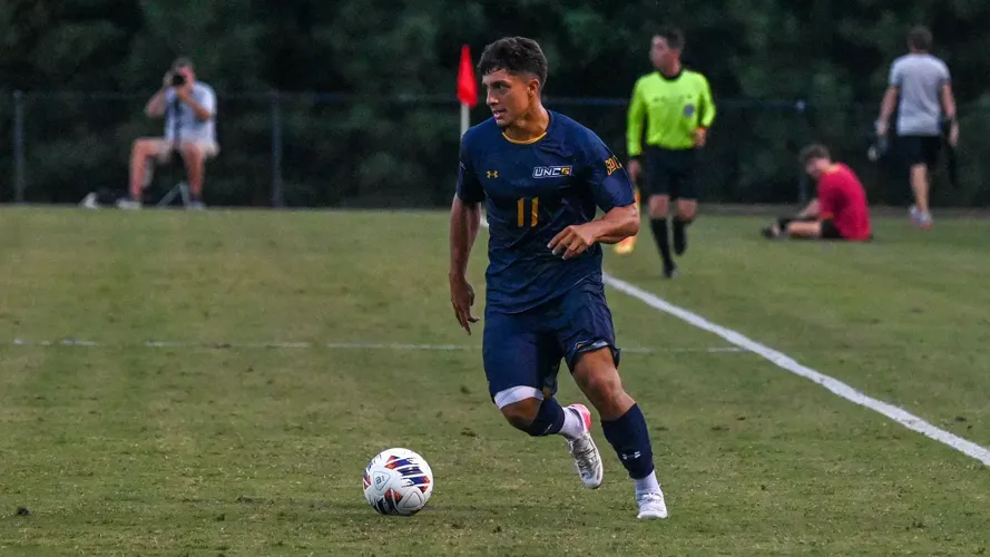 Men's Soccer Denied Upset Bid of No. 6 South Carolina, 1-0