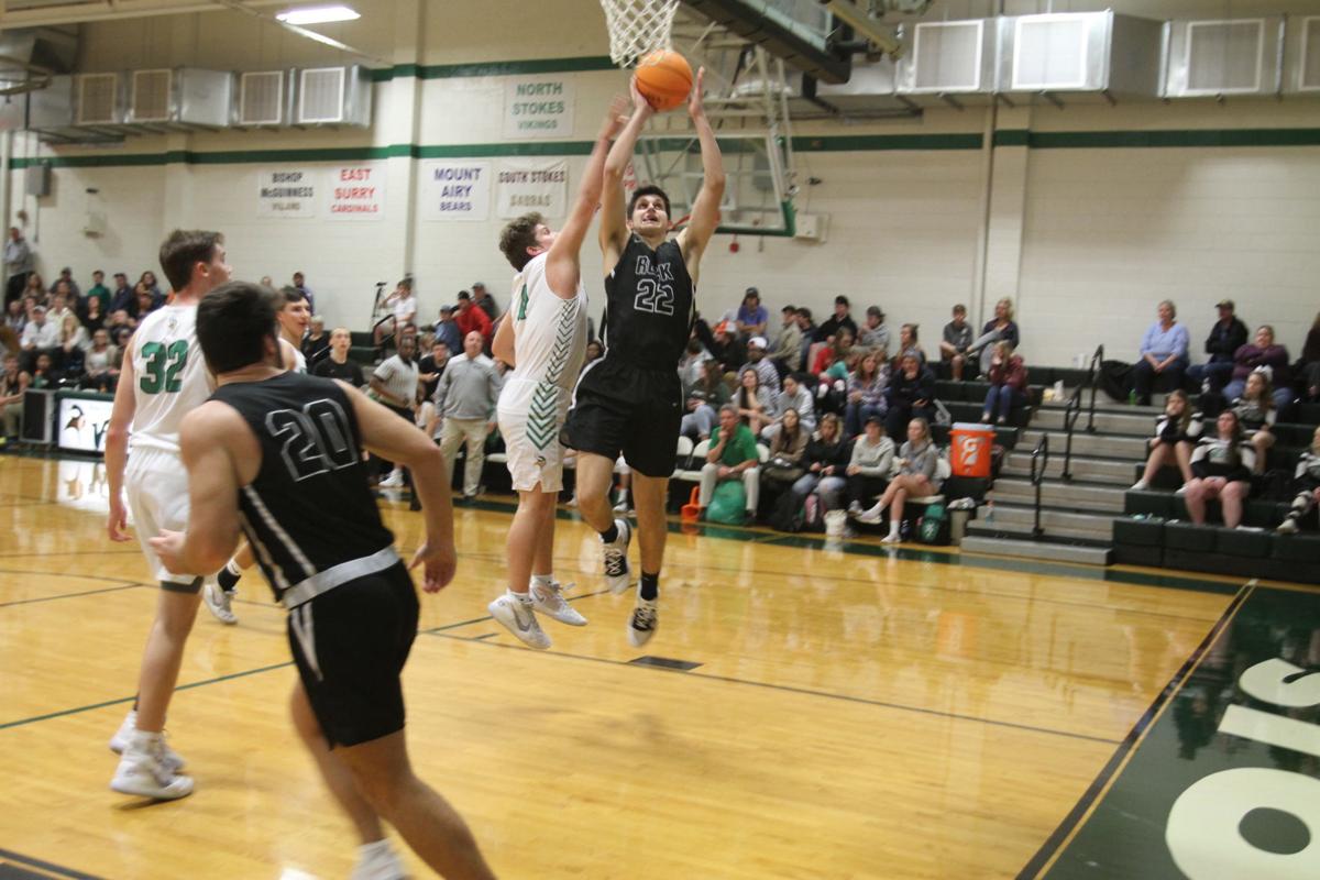 North Stokes Races To Early Lead And Never Looks Back To Notch Win Over Rockingham Sports Greensboro Com
