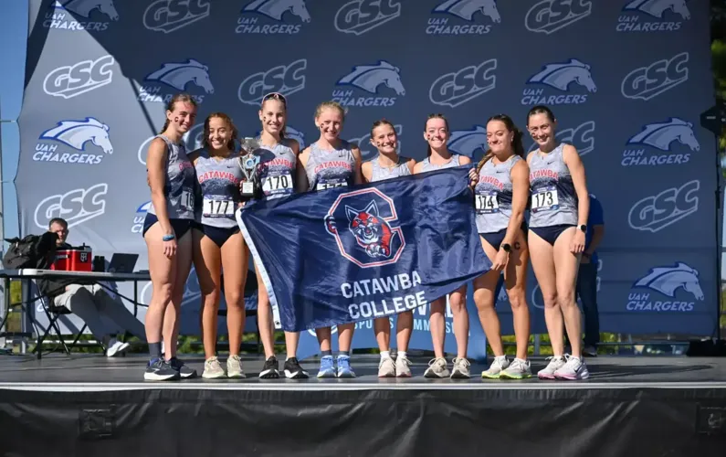 Catawba Women's Cross Country Takes Runner-Up Finish at UAH Chargers XC Invitational