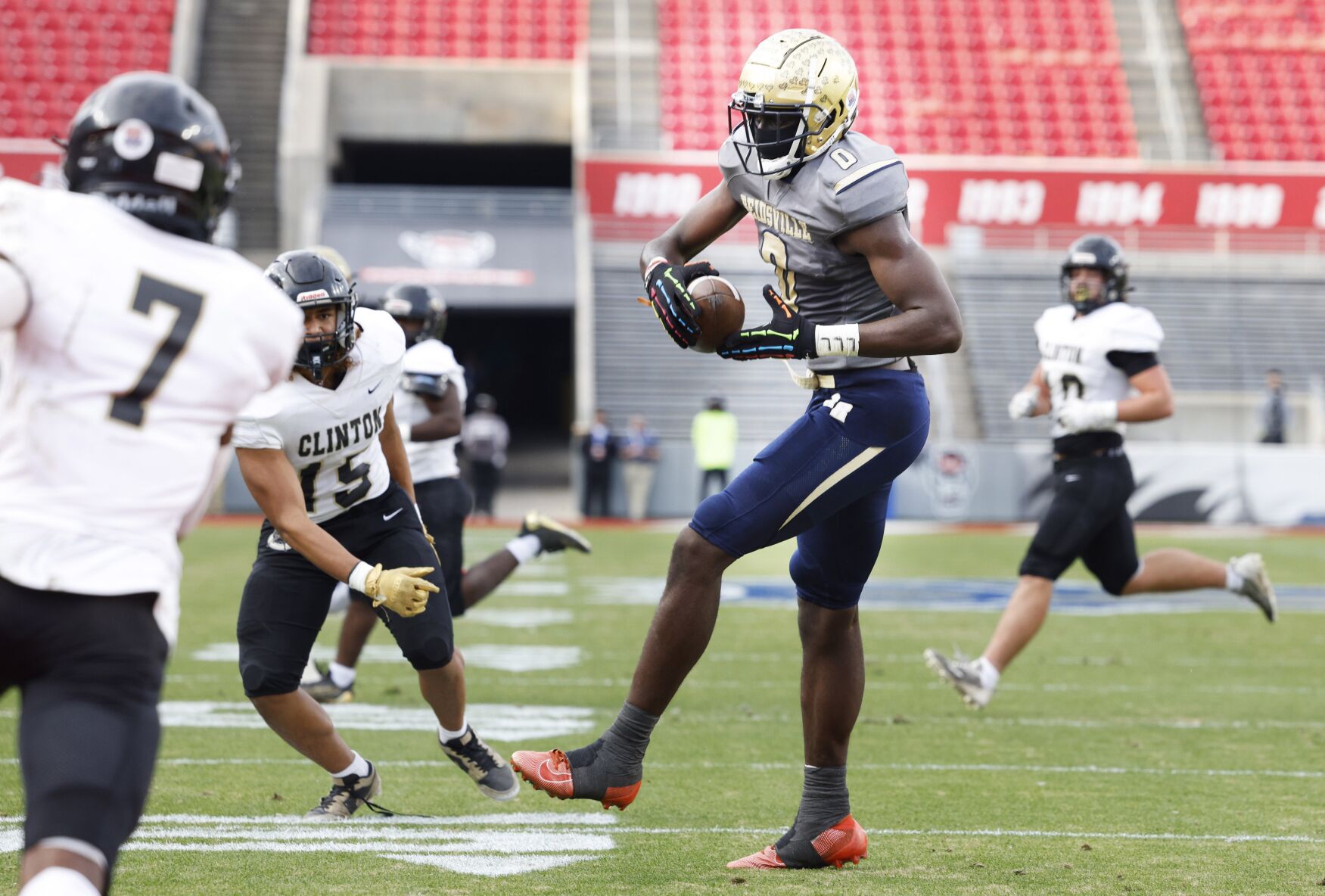 Kendre Harrison Named MaxPreps Male Athlete Of The Year