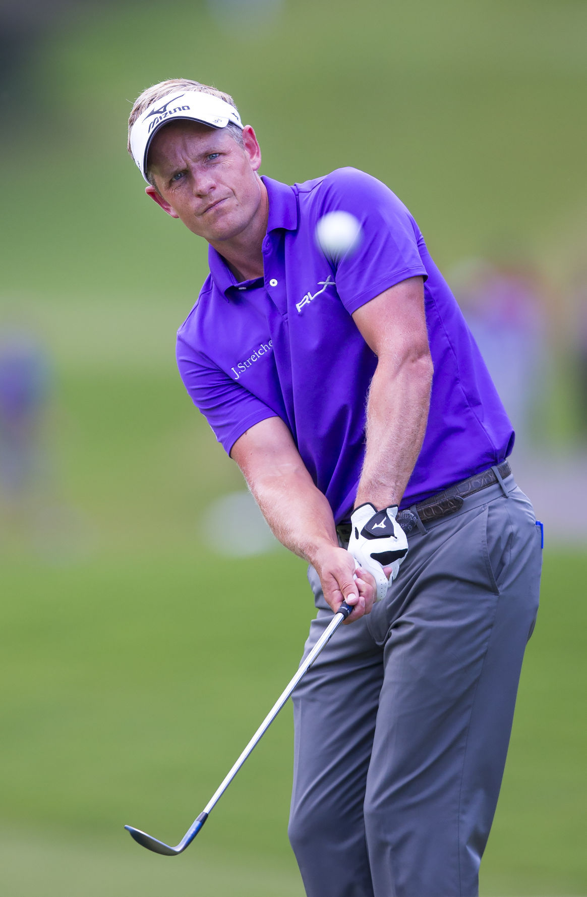 Luke Donald leads parade of golfers who were 'playing for second 