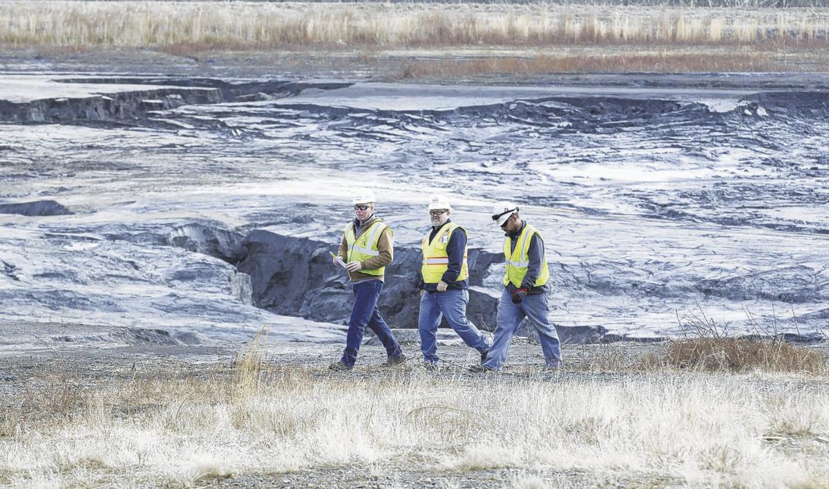 coal ash photo 100117