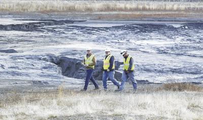 coal ash photo 100117