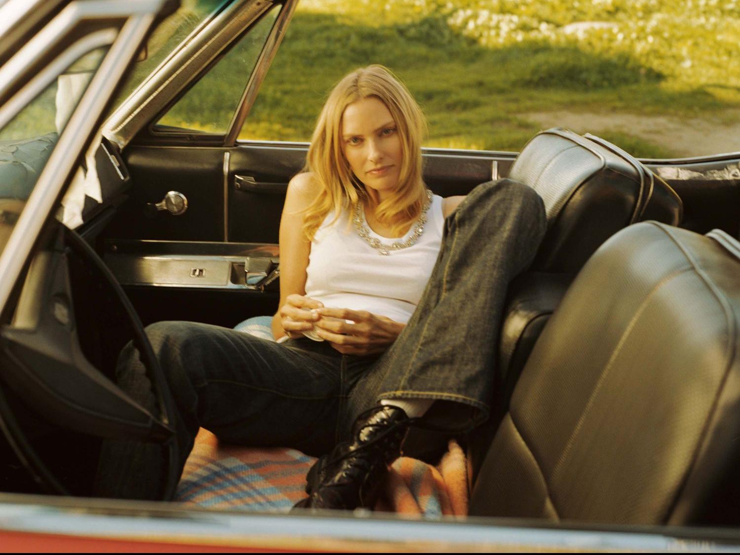 Her Voice Carries On Aimee Mann S Solo Career Outshines Stint With 80s New Wave Band Lifestyles Greensboro Com