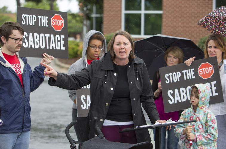 Residents defend Affordable Care Act