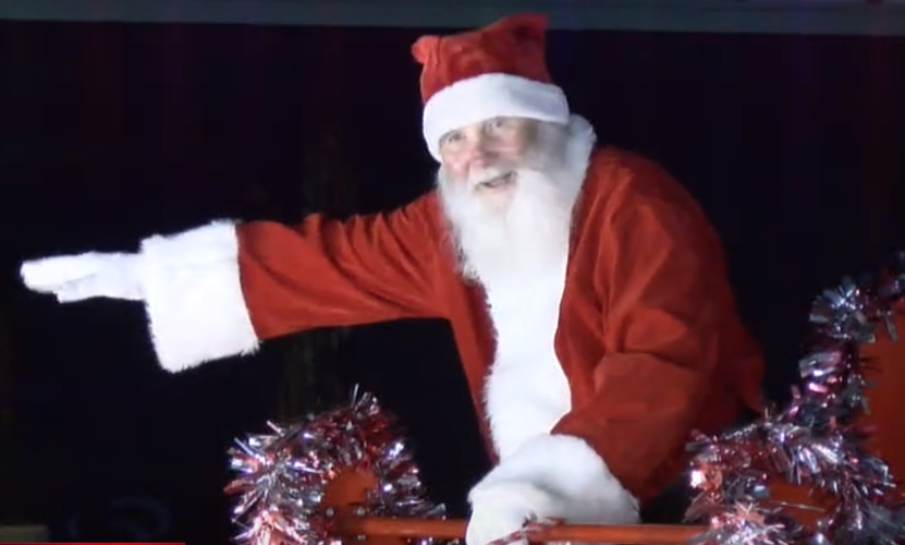 Frosty Float Night Reidsville Christmas Parade brings glee