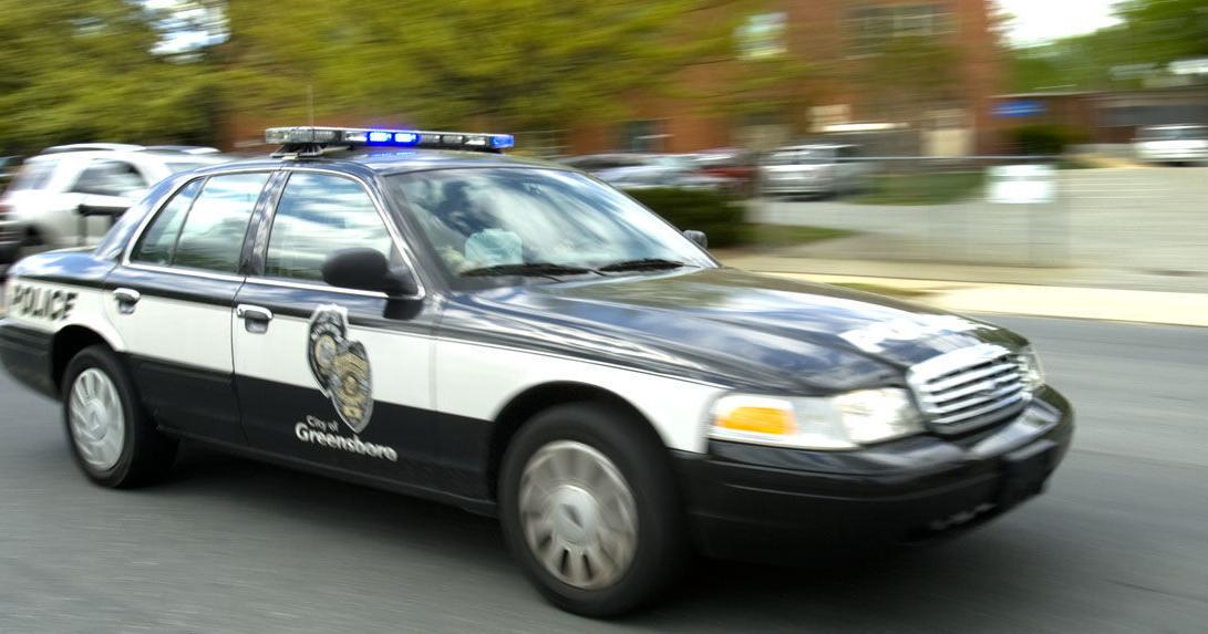 Section of I-40 West closed in Greensboro NC due to crash