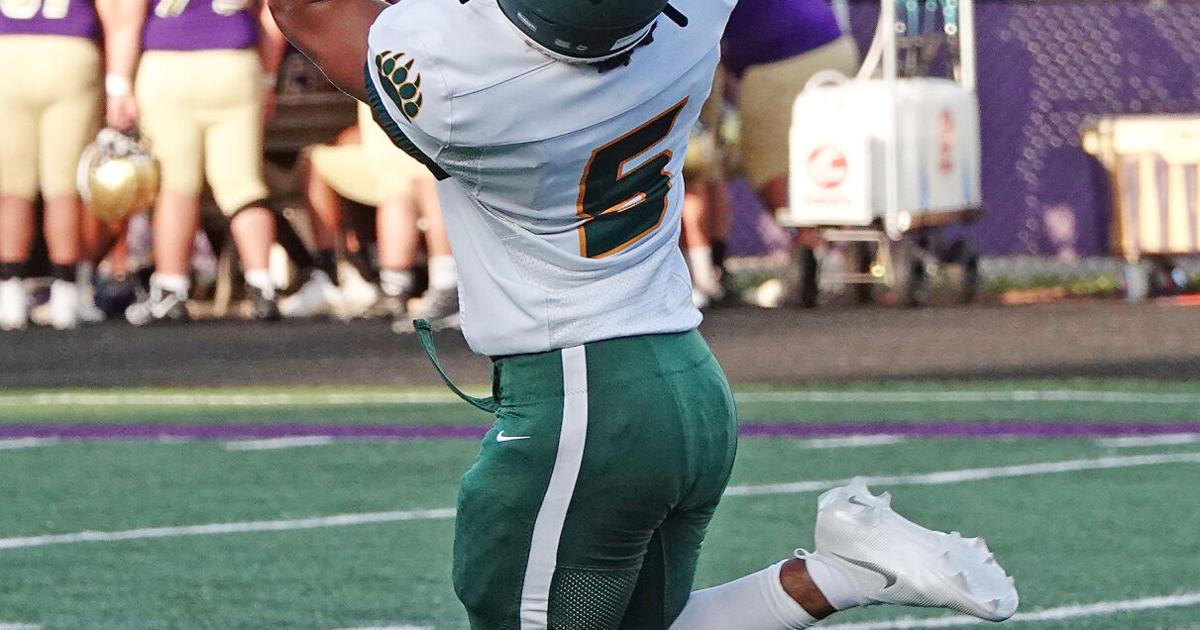 GRIFFIN FOOTBALL Bears fall to Indians 1714 in scrimmage Sports