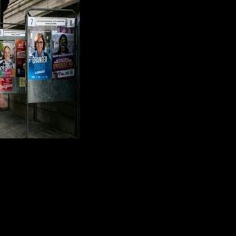 France to elect mayors in run-up to key presidential vote