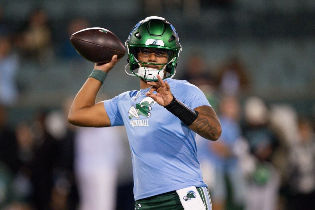 Backup QB Guides Tulane Into Gasparilla Bowl Vs. Florida | National ...