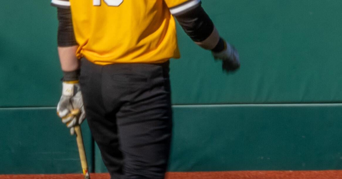 Griffon Baseball Loss to Central Oklahoma