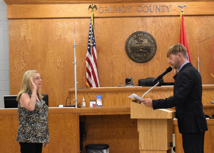 Swearing in ceremony held Monday evening Local News