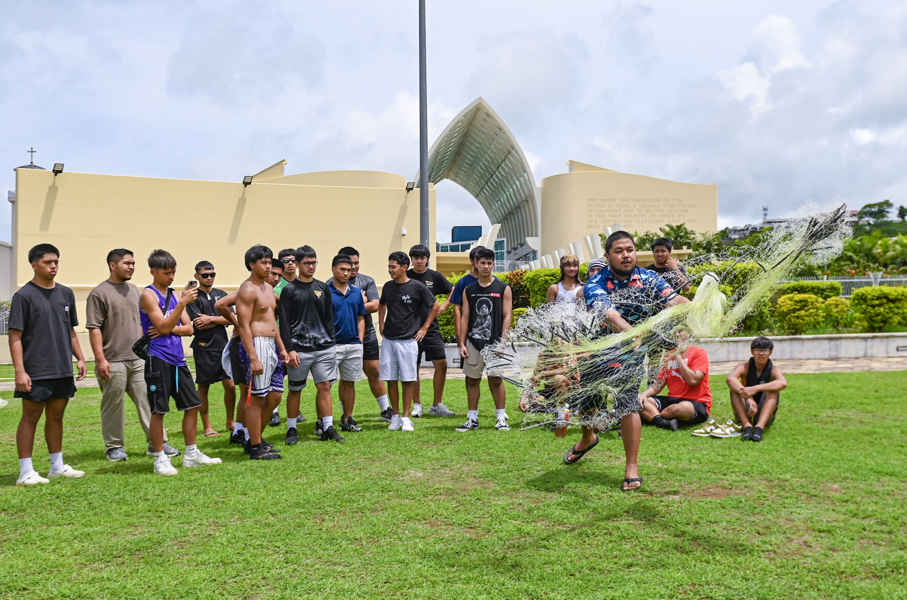 Shane Rooth PHOTOS: Young men learn how to cast a fish net | Multimedia | guampdn.com