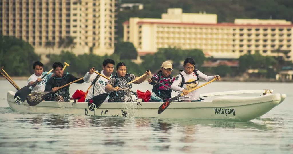 Seasoned, young paddlers join forces to compete at Pacific Mini Games