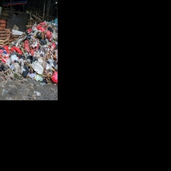 Indonesia capital faces 'filthy' trash crisis