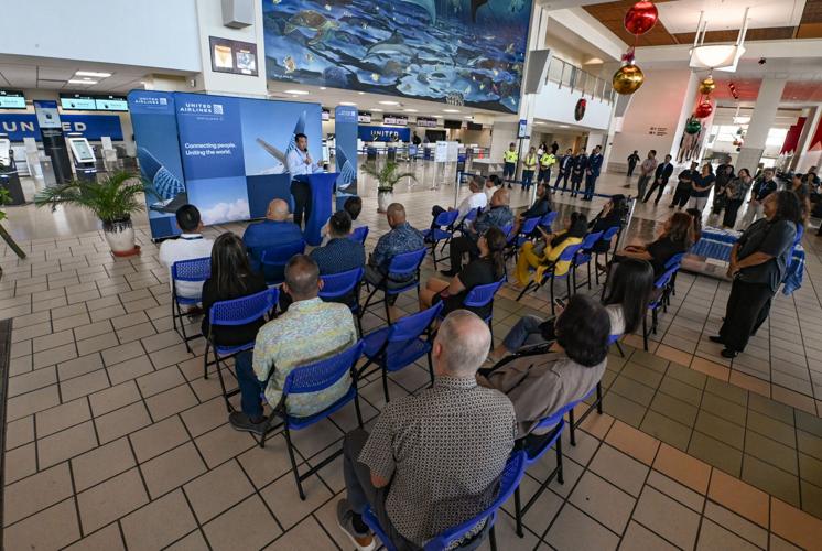 Universal Check In PHOTOS: United Airlines unveils new electronic check-in system ...
