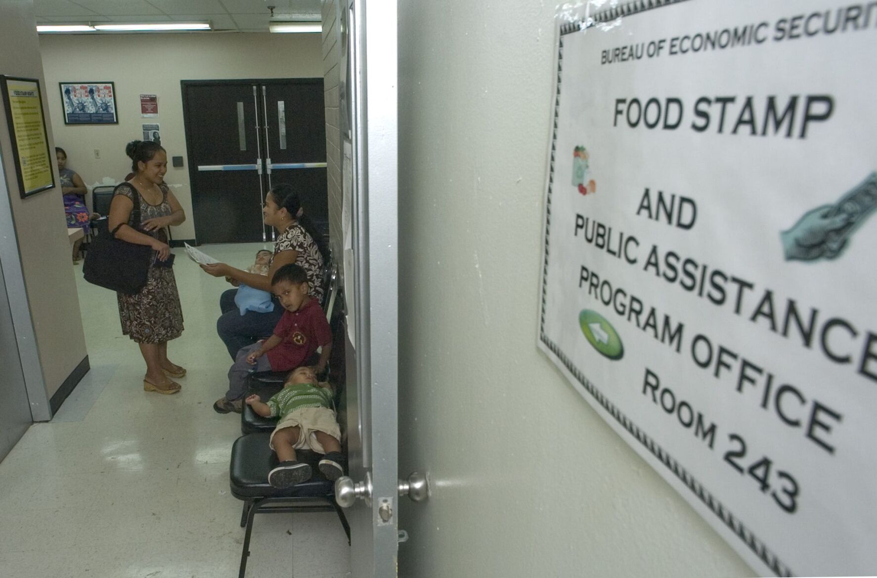 More Guam households on food welfare Local News guampdn