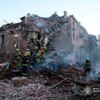 Russia pounds Ukraine Dnipro for 20 hours straight , killing eight