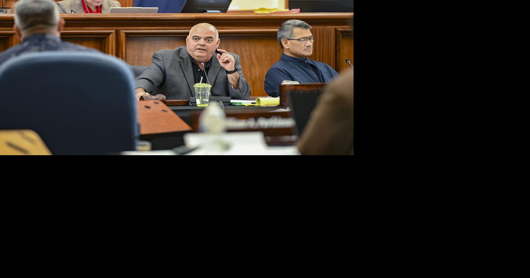 Governor on ‘unacceptable' budget: ‘I will veto it'