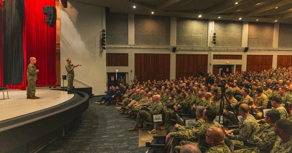 Navy’s top officer visits Guam, checks on service members' living conditions