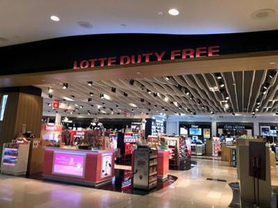DFS Group celebrates reopening of duty-free stores at Noi Bai