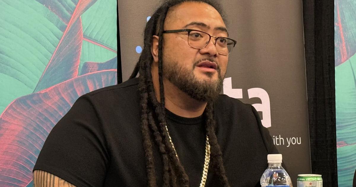 J Boog, Sammy J share stage for first time at Hafaloha 5