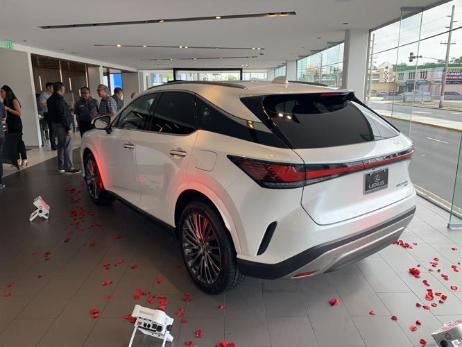 AK showcases newest RX 350 SUV | Money | guampdn.com