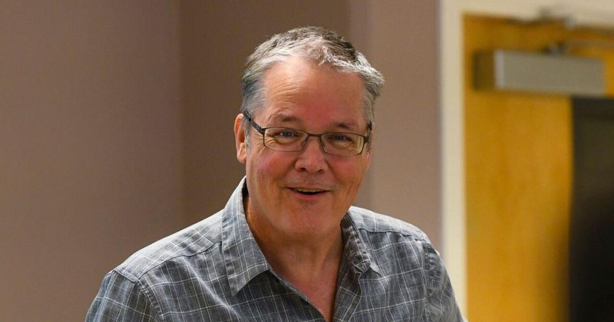 OPINION McNinch: King Donald versus zombies