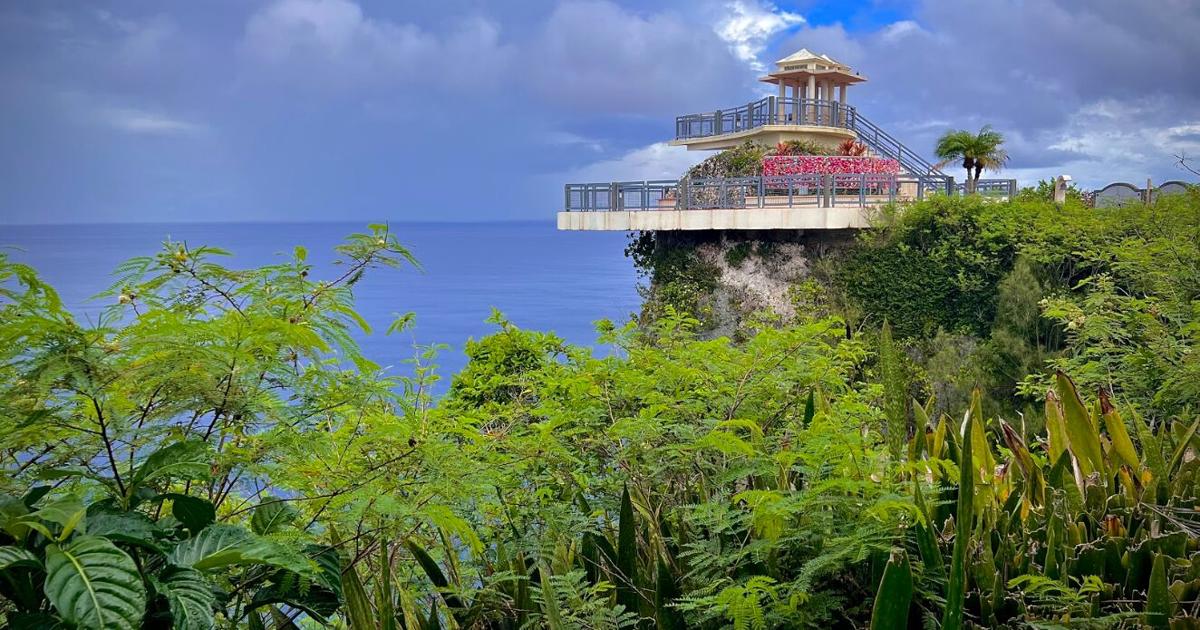 Two Lovers Point Png Guampdn Com Two Lovers Point Png Guampdn Com