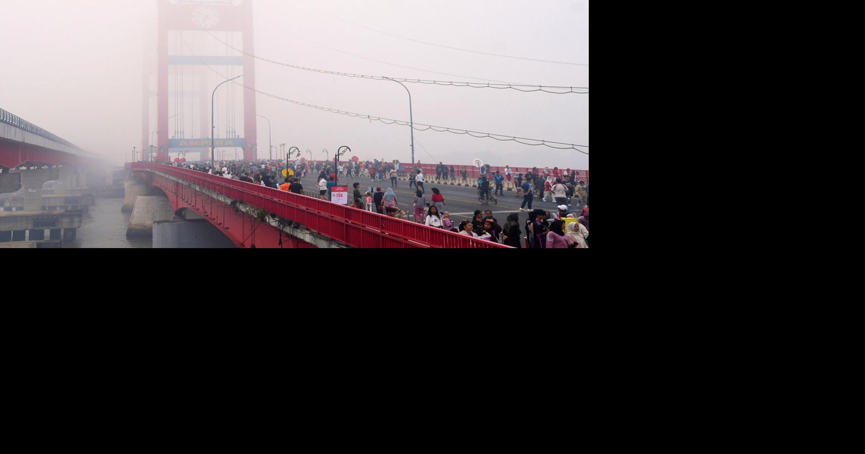 Indonesia intensifies aerial firefighting as forest fires scorch multiple provinces By NINIEK KARMINI and EILEEN NG - Associated Press Aug 24, 2026 Aug 24, 2026 Updated 10 mins ago