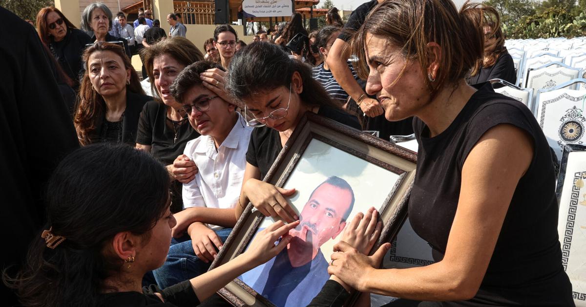 Check Guard Signs Jordanian security forces arrest 3 men over last week's deadly church ...