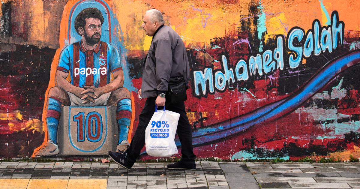 Check Guard Signs The arrival of soccer star Mohamed Salah to Turkey sparked a wave of ...