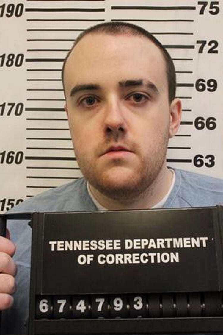 Sentences For Link Man serving a life sentence for murder slips through a fence and ...